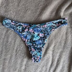 NWOT VS Pink Ribbed Floral Thong